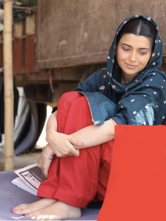 Nimrat Khaira feet photo thumbnail