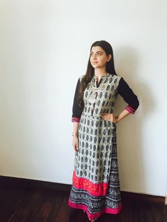Nimrat Khaira feet photo thumbnail