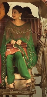 Nimrat Khaira feet photo thumbnail