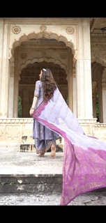 Nimrat Khaira feet photo thumbnail