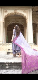 Nimrat Khaira feet photo thumbnail