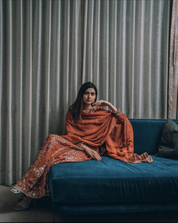 Nimrat Khaira feet photo thumbnail