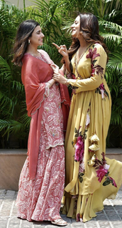 Nimrat Khaira feet photo thumbnail