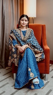 Nimrat Khaira feet photo thumbnail