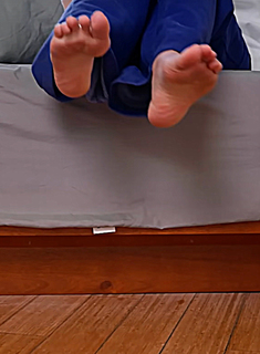 Nimrat Khaira feet photo thumbnail