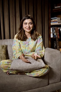 Nimrat Khaira feet photo thumbnail