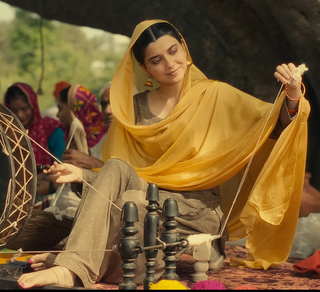 Nimrat Khaira feet photo thumbnail