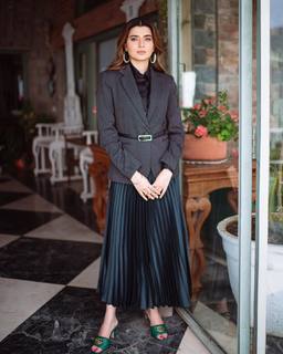 Nimrat Khaira feet photo thumbnail