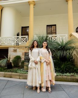 Nimrat Khaira feet photo thumbnail