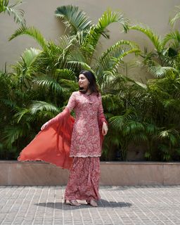 Nimrat Khaira feet photo thumbnail