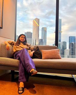 Nimrat Khaira feet photo thumbnail