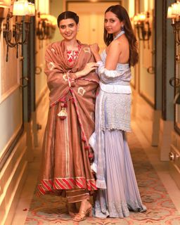 Nimrat Khaira feet photo thumbnail