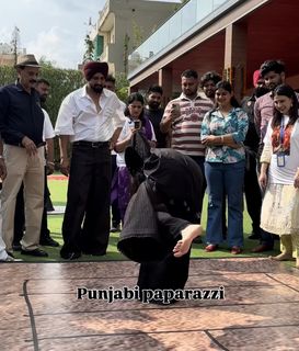 Nimrat Khaira feet photo thumbnail