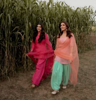 Nimrat Khaira feet photo 1