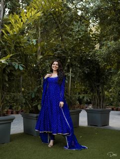 Nimrat Khaira feet photo 14