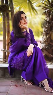 Nimrat Khaira feet photo 9