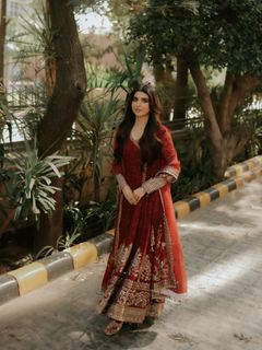 Nimrat Khaira feet photo 2