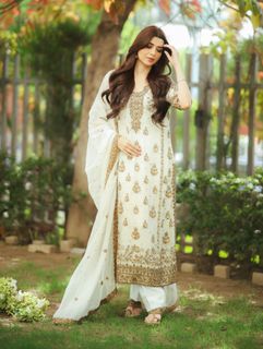 Nimrat Khaira feet photo 14