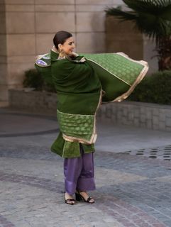 Nimrat Khaira feet photo 9