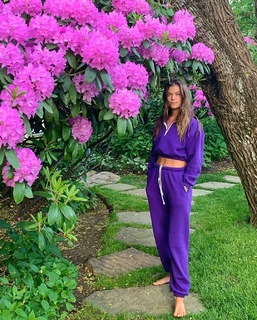 Nina Agdal feet photo thumbnail