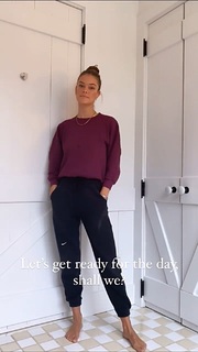 Nina Agdal feet photo thumbnail