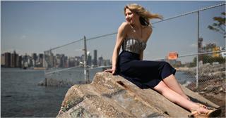 Nina Arianda feet photo 7