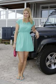 Nina Bott feet photo thumbnail