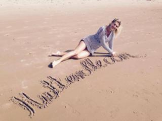 Nina Bott feet photo thumbnail