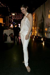 Nina Bott feet photo thumbnail