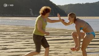 Nina Bott feet photo thumbnail