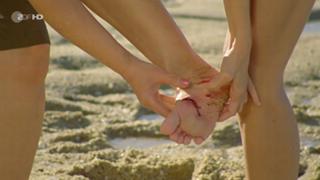 Nina Bott feet photo thumbnail