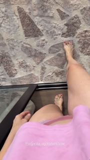 Nina Bott feet photo thumbnail