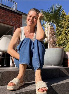 Nina Bott feet photo 9