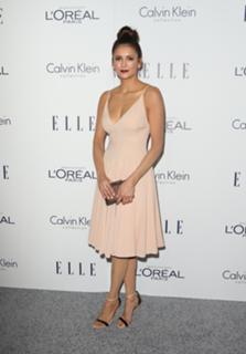 Nina Dobrev feet photo thumbnail