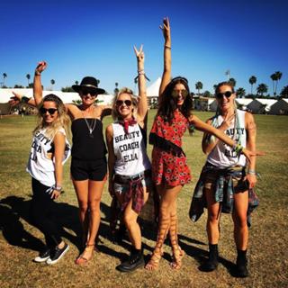 Nina Dobrev feet photo thumbnail