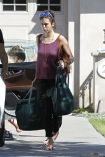 Nina Dobrev feet photo thumbnail