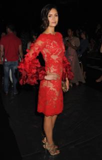 Nina Dobrev feet photo thumbnail