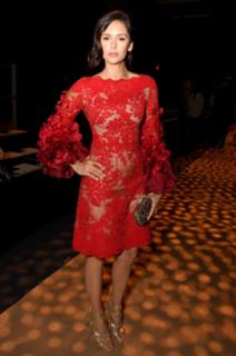 Nina Dobrev feet photo thumbnail