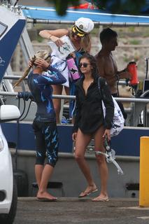 Nina Dobrev feet photo thumbnail