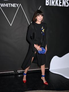 Nina Dobrev feet photo thumbnail