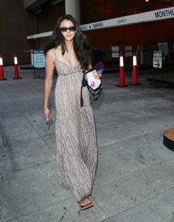 Nina Dobrev feet photo thumbnail