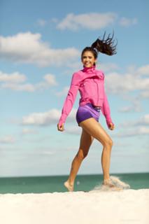 Nina Dobrev feet photo thumbnail