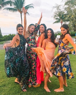 Nina Dobrev feet photo thumbnail