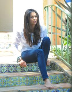 Nina Dobrev feet photo thumbnail