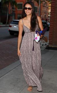 Nina Dobrev feet photo thumbnail