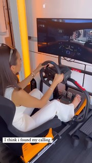 Nina Dobrev feet photo thumbnail
