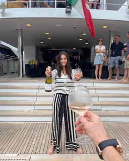 Nina Dobrev feet photo thumbnail