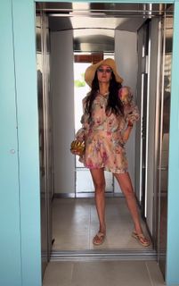 Nina Dobrev feet photo thumbnail