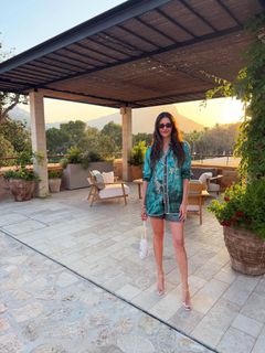 Nina Dobrev feet photo thumbnail