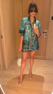 Nina Dobrev feet photo thumbnail